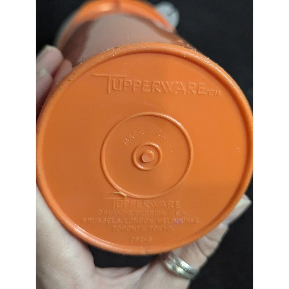 vintage‎ Tupperware Orange tumbler cup with flower jel-n-serve jello mold lid